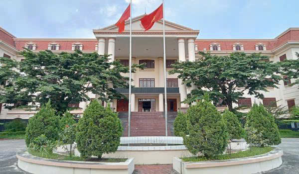 Di chúc viết tay có giá trị pháp lý không? Cần công chứng không?