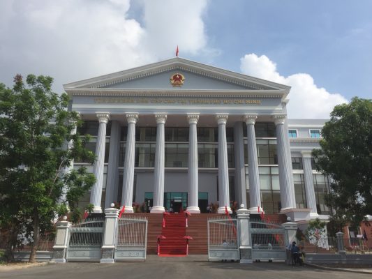 Bị ép ký giấy tặng cho quyền sử dụng đất: Có hủy được không?