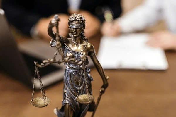 Luật sư Gần Tôi tư vấn ly hôn đơn phương nhanh, đúng luật