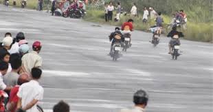 Luật sư Gần Tôi - Phân biệt tội đua xe trái phép và tội gây rối trật tự công cộng 2026